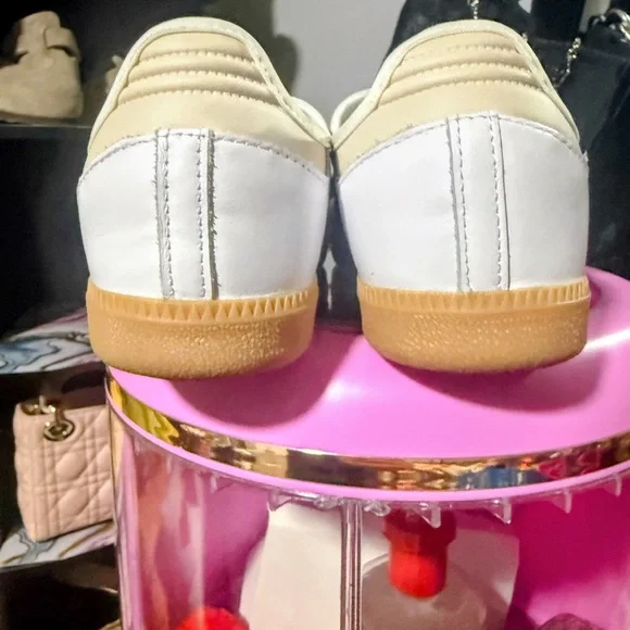 Adidas Samba Mary Jane Sneaks White/Black size 8 posh takes 20% I’m firm price - Picture 5 of 11